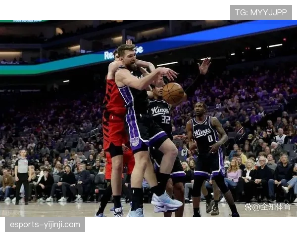 开拓者92-77战胜太阳 阿夫迪亚15+8+13准三双串联全队